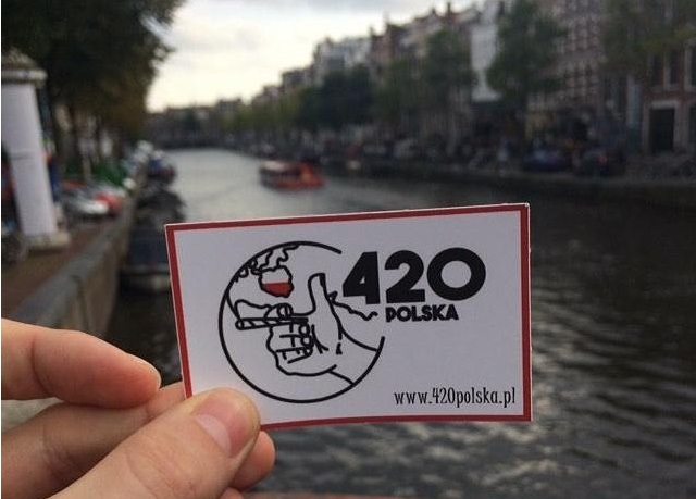 Amsterdam znów rozważa zakaz sprzedaży marihuany turystom